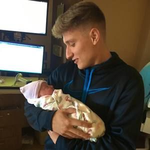 Meet your Posher, Derrick